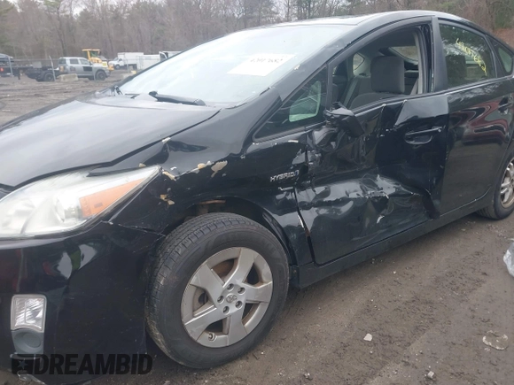 2011 Toyota Prius I with VIN JTDKN3DU2B1385471, listed as a IAAI auction lot 42017682 with 136,304 mi miles. Bid and sale history available at carsss.com. Image 6.