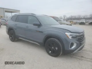 2024 Volkswagen Atlas Peak Edition SE z VIN 1V2CR2CA2RC580235, wystawiony jako Copart lot #44704105 z przebiegiem 9 mil mil oraz Szkoda całkowita • Salvage title. Historia ofert i sprzedaży dostępna na DreamBid. Obrazek 4.