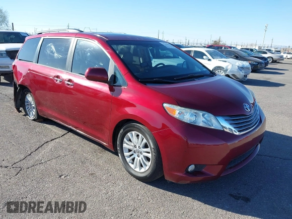 2015 Toyota Sienna XLE with VIN 5TDYK3DCXFS621190, listed as a IAAI auction lot 41646481 with 173,817 mi miles. Bid and sale history available at carsss.com. Image 1.