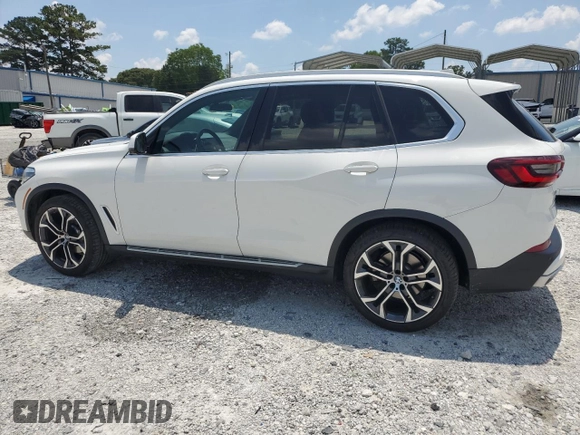 2023 BMW X5 sDrive40i with VIN 5UXCR4C04P9R12480, listed as a Copart auction lot 61082815 with 17,249 mi miles and Salvage title. Bid and sale history available at DreamBid. Image 2.