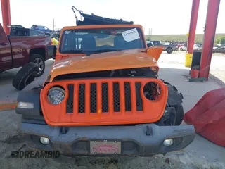 2018 Jeep Wrangler Unlimited Sport z VIN 1C4HJXDN4JW243775, wystawiony jako IAAI lot #41791821 z przebiegiem 62 120 mil mil oraz . Historia ofert i sprzedaży dostępna na DreamBid. Obrazek 13.