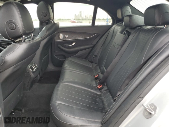 2017 Mercedes-Benz E 300 Luxury with VIN WDDZF4KB9HA111394, listed as a Copart auction lot 54847815 with 130,269 mi miles and Clean Title. Bid and sale history available at DreamBid. Image 10.
