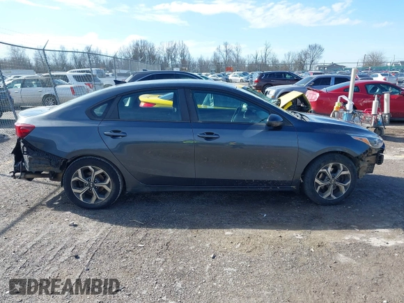 2019 Kia Forte LXS с VIN 3KPF24AD4KE092608, выставлен на аукционе IAAI как лот 41654929 с пробегом 99 172 миль миль и . История ставок и продаж доступна на DreamBid. Изображение 13.