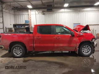 2019 Chevrolet Silverado 1500 LT with VIN 1GCUYDED2KZ133242, listed as a IAAI auction lot 41645716 with 129,803 mi miles. Bid and sale history available at carsss.com. Image 14.