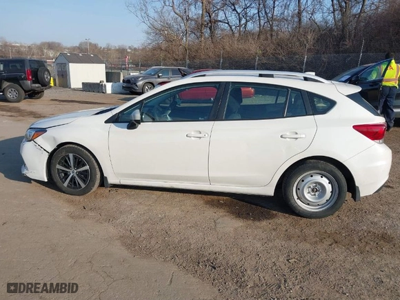 2020 Subaru Impreza Premium with VIN 4S3GTAV69L3705648, listed as a IAAI auction lot 41708814 with NaN miles. Bid and sale history available at carsss.com. Image 15.