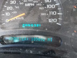 2004 Chevrolet Silverado 1500 Z71 with VIN 2GCEK19T441184081, listed as a IAAI auction lot 42142394 with 189,892 mi miles. Bid and sale history available at carsss.com. Image 7.
