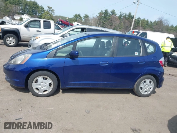 2013 Honda Fit with VIN JHMGE8H36DC017403, listed as a IAAI auction lot 42044816 with 206,688 mi miles. Bid and sale history available at carsss.com. Image 14.
