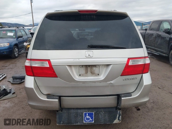 2005 Honda Odyssey EX-L with VIN 5FNRL38675B505695, listed as a IAAI auction lot 40931430 with 337,403 mi miles. Bid and sale history available at carsss.com. Image 17.
