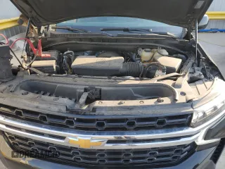 2022 Chevrolet Suburban LS z VIN 1GNSCBKD1NR271963, wystawiony jako Copart lot #52889005 z przebiegiem 106 922 mil mil oraz Szkoda całkowita • Salvage title. Historia ofert i sprzedaży dostępna na DreamBid. Obrazek 12.