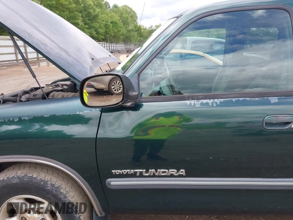 2003 Toyota Tundra SR5 with VIN 5TBRT34143S434712, listed as a IAAI auction lot 42186931 with 380,102 mi miles and . Bid and sale history available at DreamBid. Image 6.