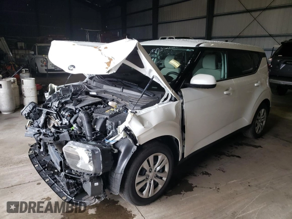 2021 Kia Soul S with VIN KNDJ23AUXM7129491, listed as a Copart auction lot 49518815 with 8,555 mi miles and Non Repairable. Bid and sale history available at DreamBid. Image 1.