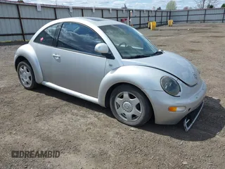 1999 Volkswagen Beetle GLX with VIN 3VWDD21C3XM457125, listed as a IAAI auction lot 39129482 with 156,710 mi miles and . Bid and sale history available at DreamBid. Image 1.