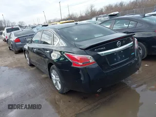 2014 Nissan Altima SL with VIN 1N4AL3AP5EN211669, listed as a IAAI auction lot 41698563 with 116,612 mi miles and . Bid and sale history available at DreamBid. Image 3.