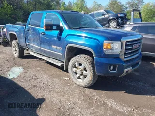 2016 GMC Sierra 2500HD SLT z VIN 1GT12TEG6GF277183, wystawiony jako IAAI lot #41882240 z przebiegiem 274 949 mil mil oraz . Historia ofert i sprzedaży dostępna na DreamBid. Obrazek 1.