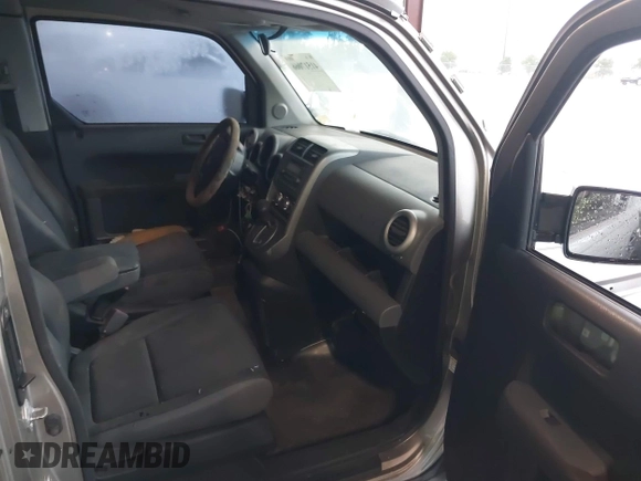 2004 Honda Element EX with VIN 5J6YH28624L015193, listed as a IAAI auction lot 42787130 with Not provided miles and . Bid and sale history available at DreamBid. Image 5.