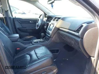 2016 GMC Acadia SLT with VIN 1GKKVRKD6GJ127164, listed as a IAAI auction lot 41737601 with 148,256 mi miles. Bid and sale history available at carsss.com. Image 5.