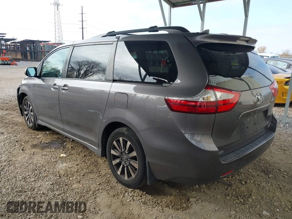 2018 Toyota Sienna XLE with VIN 5TDDZ3DC8JS207490, listed as a IAAI auction lot 40890775 with 97,260 mi miles. Bid and sale history available at carsss.com. Image 3.