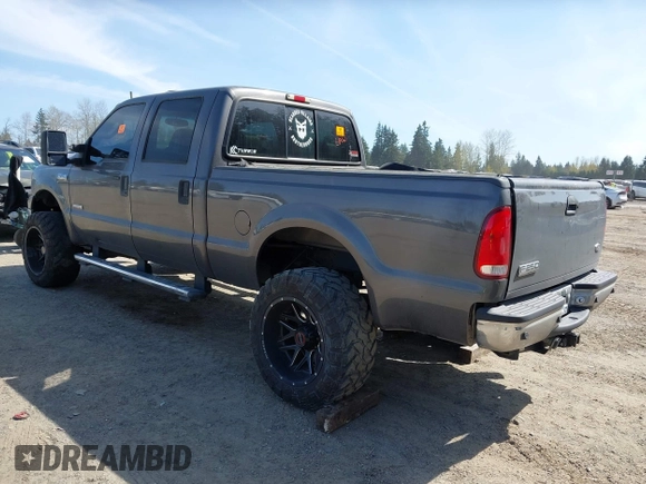 2005 Ford Super Duty F-250 XL with VIN 1FTSW21P05EC31103, listed as a IAAI auction lot 41966914 with 154,095 mi miles. Bid and sale history available at carsss.com. Image 3.