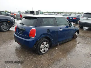2018 MINI Hardtop Cooper with VIN WMWXP5C50J2G64237, listed as a IAAI auction lot 42460160 with Not provided miles and . Bid and sale history available at DreamBid. Image 4.