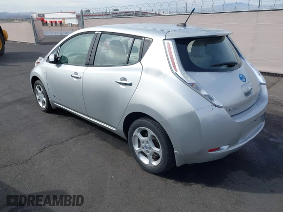 2011 Nissan LEAF SL-e with VIN JN1AZ0CP0BT009059, listed as a IAAI auction lot 41732005 with 98,066 mi miles. Bid and sale history available at carsss.com. Image 3.