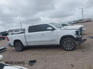 2025 Ram 1500 Limited z VIN 1C6SRFHP8SN582445, wystawiony jako IAAI lot #41884206 z przebiegiem 13 460 mil mil oraz . Historia ofert i sprzedaży dostępna na DreamBid. Obrazek 14.