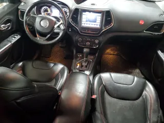 2019 Jeep Cherokee Trailhawk with VIN 1C4PJMBXXKD362555, listed as a Copart auction lot 88888565 with 120,673 mi miles and Salvage Title. Bid and sale history available at DreamBid. Image 8.