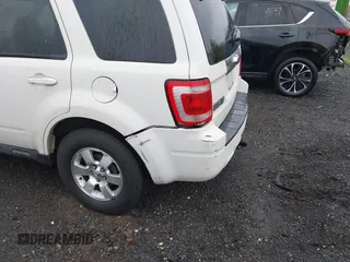 2009 Ford Escape Limited с VIN 1FMCU94G79KC56551, выставлен на аукционе IAAI как лот 42187404 с пробегом 251 062 миль миль и . История ставок и продаж доступна на DreamBid. Изображение 12.