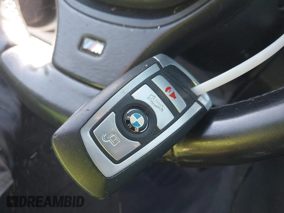 2015 BMW 7 Series 750i с VIN WBAYA8C58FD825806, выставлен на аукционе IAAI как лот 41221472 с пробегом 131 730 миль миль и . История ставок и продаж доступна на DreamBid. Изображение 11.