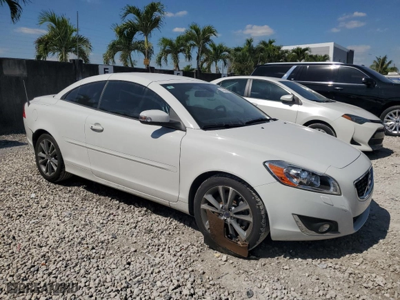 2013 Volvo C70 T5 with VIN YV1672MC7DJ140336, listed as a Copart auction lot 51600685 with 40,637 mi miles and Salvage Title. Bid and sale history available at carsss.com. Image 4.
