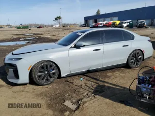 2024 BMW 7 Series 740i xDrive with VIN WBA33EH03RCR24009, listed as a Copart auction lot 49377095 with 231 mi miles and Salvage title. Bid and sale history available at DreamBid. Image 1.