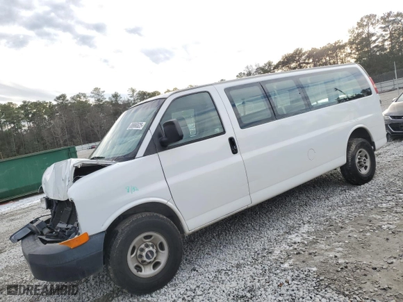 2007 GMC Savana Passenger with VIN 1GJHG39U671164615, listed as a Copart auction lot 88866525 with NaN miles and Salvage Title. Bid and sale history available at carsss.com. Image 1.