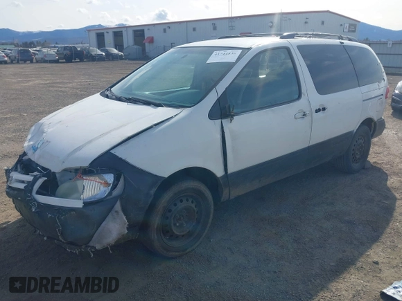 2001 Toyota Sienna LE with VIN 4T3ZF13C51U382556, listed as a IAAI auction lot 41744836 with 226,221 mi miles. Bid and sale history available at carsss.com. Image 2.