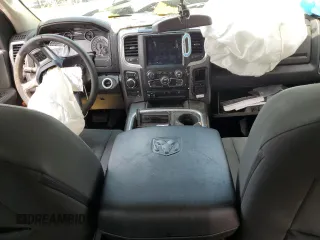 2021 Ram 1500 Warlock z VIN 1C6RR7LT8MS503076, wystawiony jako Copart lot #62397444 z przebiegiem Nie podano mil oraz Szkoda całkowita • Salvage title. Historia ofert i sprzedaży dostępna na DreamBid. Obrazek 8.