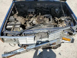 1986 Toyota Pickup с VIN JT4RN70D2G0018661, выставлен на аукционе Copart как лот 52309025 с пробегом 621 023 миль миль и Списание • Salvage title. История ставок и продаж доступна на DreamBid. Изображение 11.