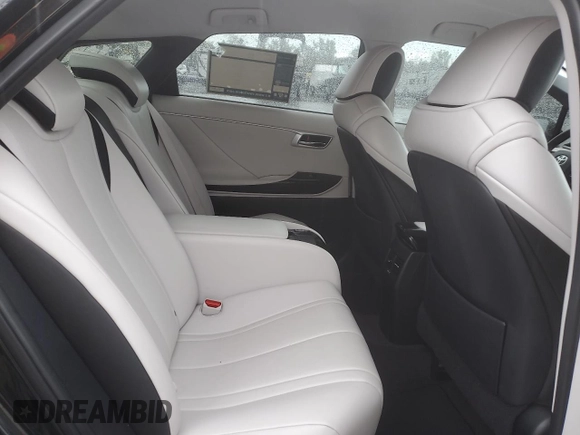 2017 Toyota Mirai z VIN JTDBVRBD7HA003661, wystawiony jako Copart lot #56631785 z przebiegiem 48 357 mil mil oraz Czysty tytuł • Clean title. Historia ofert i sprzedaży dostępna na DreamBid. Obrazek 10.