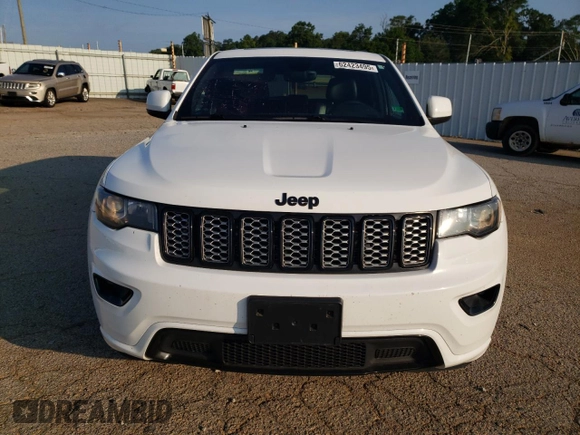 2017 Jeep Grand Cherokee Altitude with VIN 1C4RJEAG9HC702812, listed as a Copart auction lot 62423495 with 162,982 mi miles and Salvage title. Bid and sale history available at DreamBid. Image 5.