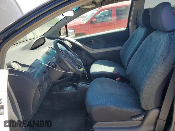 2008 Toyota Yaris with VIN JTDJT923785177098, listed as a Copart auction lot 56070785 with 138,152 mi miles and Salvage Title. Bid and sale history available at DreamBid. Image 7.
