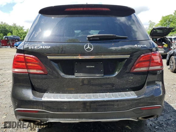 2016 Mercedes-Benz GLE 400 z VIN 4JGDA5GB1GA627194, wystawiony jako Copart lot #56386295 z przebiegiem 61 716 mil mil oraz Szkoda całkowita • Salvage title. Historia ofert i sprzedaży dostępna na DreamBid. Obrazek 6.