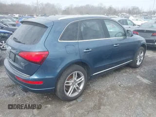 2015 Audi Q5 Premium Plus with VIN WA1LFAFP0FA074585, listed as a IAAI auction lot 41604684 with 67,655 mi miles. Bid and sale history available at carsss.com. Image 4.
