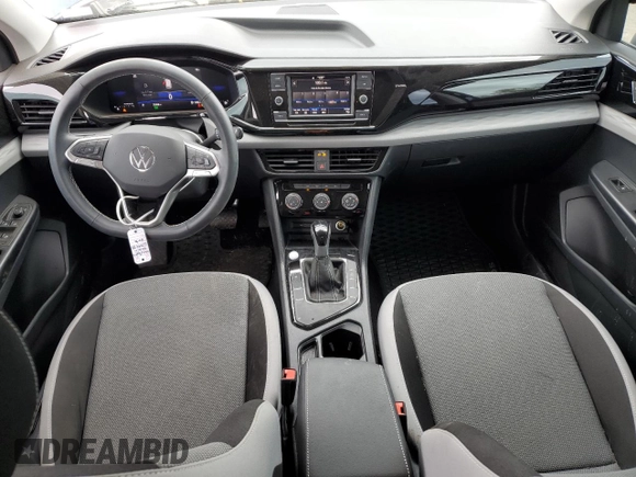 2024 Volkswagen Taos S с VIN 3VV5X7B27RM105381, выставлен на аукционе Copart как лот 51147615 с пробегом 3 568 миль миль и Списание • Salvage title. История ставок и продаж доступна на DreamBid. Изображение 8.