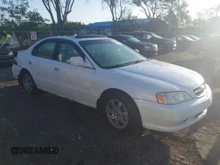 2000 Acura TL with VIN 19UUA5667YA045600, listed as a IAAI auction lot 41925306 with 188,185 mi miles. Bid and sale history available at carsss.com. Image 1.