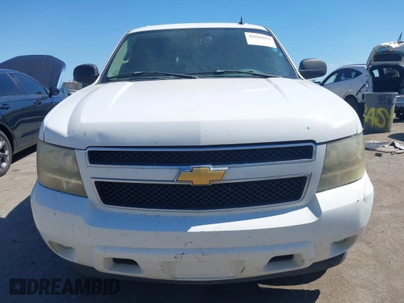 2008 Chevrolet Suburban LTZ with VIN 3GNFC16078G120116, listed as a IAAI auction lot 42691043 with 178,539 mi miles and . Bid and sale history available at DreamBid. Image 12.