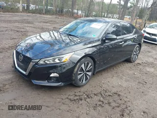 2019 Nissan Altima 2.5 SV with VIN 1N4BL4DV2KC220096, listed as a IAAI auction lot 41802662 with 77,941 mi miles. Bid and sale history available at carsss.com. Image 2.