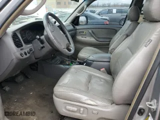 2006 Toyota Sequoia SR5 with VIN 5TDBT44A66S262007, listed as a Copart auction lot 44340625 with 241,173 mi miles and Salvage Title. Bid and sale history available at carsss.com. Image 7.