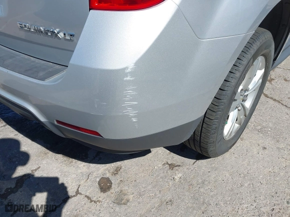 2010 Chevrolet Equinox LT w/1LT with VIN 2CNALDEW2A6218669, listed as a IAAI auction lot 42084073 with 77,121 mi miles. Bid and sale history available at carsss.com. Image 6.
