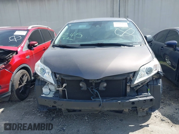 2018 Toyota Sienna L with VIN 5TDZZ3DC0JS965524, listed as a IAAI auction lot 41608423 with 63,815 mi miles and . Bid and sale history available at DreamBid. Image 13.