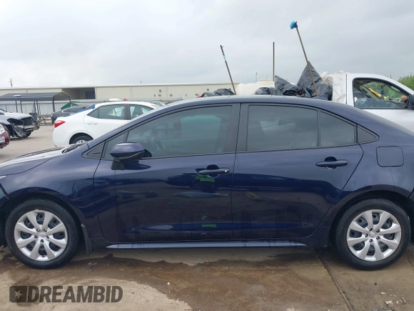 2025 Toyota Corolla LE z VIN 5YFB4MDE2SP242307, wystawiony jako IAAI lot #41869842 z przebiegiem 7079 mil mil oraz . Historia ofert i sprzedaży dostępna na DreamBid. Obrazek 15.