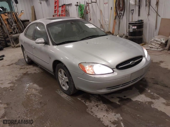 2001 Ford Taurus SEL with VIN 1FAHP56S01G106189, listed as a IAAI auction lot 41257502 with 133,902 mi miles. Bid and sale history available at carsss.com. Image 1.