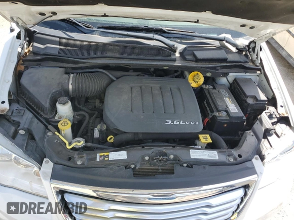 2015 Chrysler Town & Country Touring with VIN 2C4RC1BGXFR645428, listed as a Copart auction lot 50563134 with 113,417 mi miles and Clean Title. Bid and sale history available at carsss.com. Image 11.