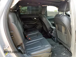 2018 Audi Q7 Premium Plus z VIN WA1LAAF79JD053093, wystawiony jako Copart lot #59141735 z przebiegiem 72 657 mil mil oraz Szkoda całkowita • Salvage title. Historia ofert i sprzedaży dostępna na DreamBid. Obrazek 11.